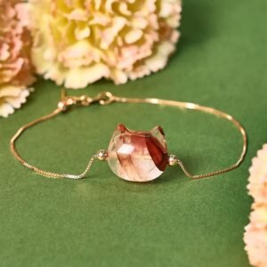 Against Your poignet | For When You Need Gentle clarté — cristal Bracelet by AetherFate