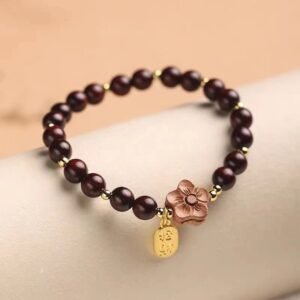 For When You Need Quiet Presence | Sandalwood Peach Blossom Small Leaf Red Sandalwood Ruyi Charm Bracelet